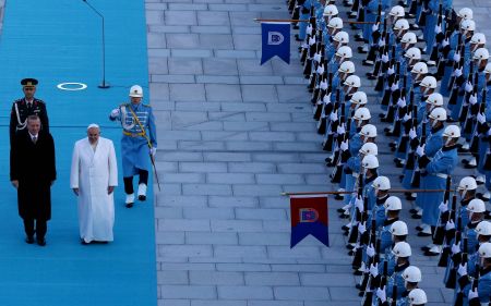 La Republica: Οι Τούρκοι ήθελαν να ελέγξουν ακόμη και τις ομιλίες του Πάπα