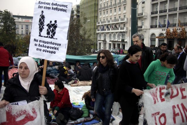 Αντιπροσωπεία των Σύριων απεργών πείνας στο Δημοτικό Συμβούλιο Αθήνας