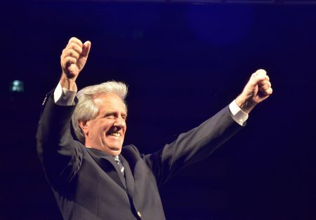 Ο αριστερός Ταμπαρέ Βάσκες εξελέγη πρόεδρος της Ουρουγουάης