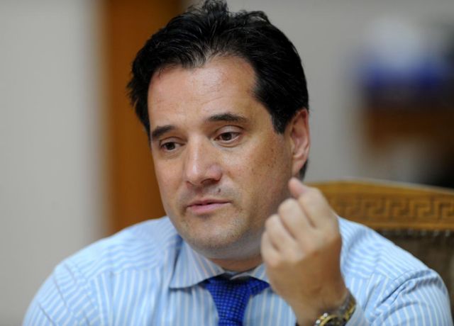 Μηταράκης-Αδωνις στον εισαγγελέα για την υπόθεση του «κουμπαρά»