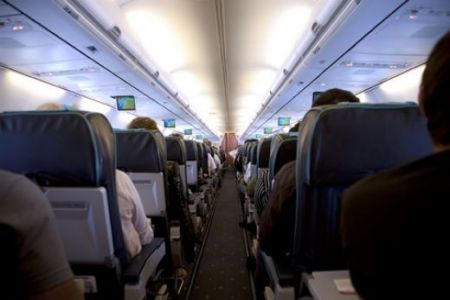 Οδηγίες για την αποφυγή ιών μέσα σε αεροπλάνα