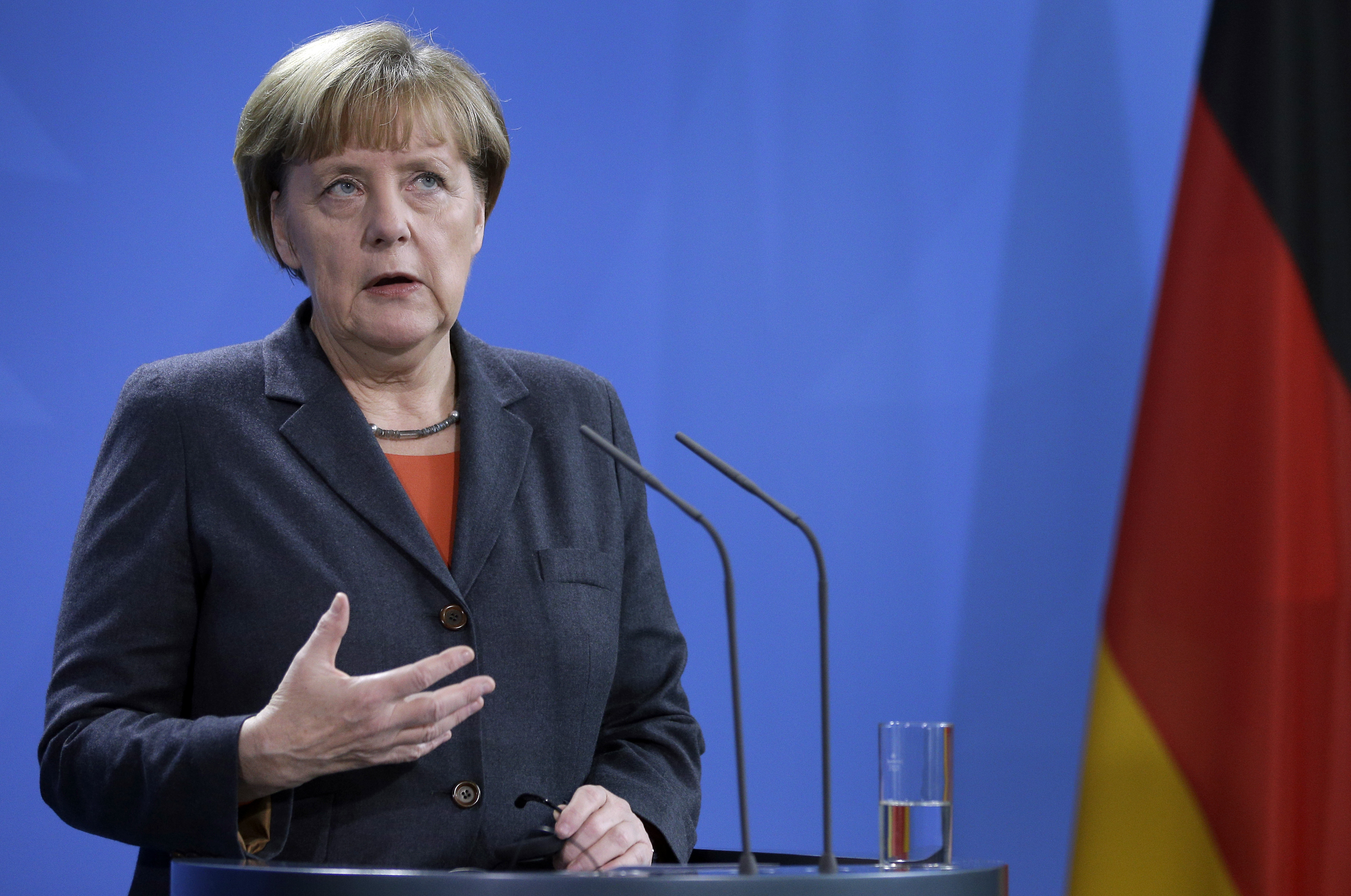 H Ανγκελα Mέρκελ διεκδικεί για όγδοη φορά την ηγεσία του CDU