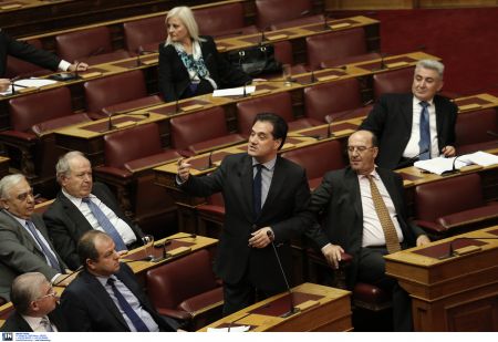 Αντιπαράθεση στη Βουλή με αφορμή κείμενο καθηγητών για τον Ρωμανό