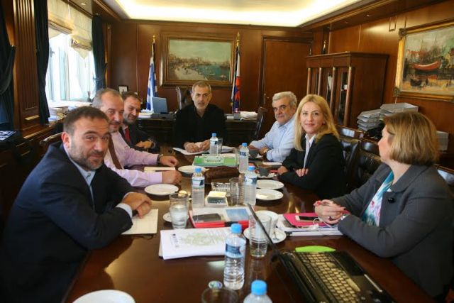 Η ανάπτυξη του Πειραιά στο επίκεντρο της συνάντησης Δούρου – Μώραλη