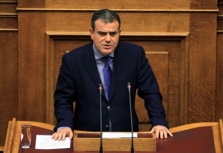 Βουλή: «Κεραυνοί» Αηδόνη κατά Βουδούρη και Παραστατίδη