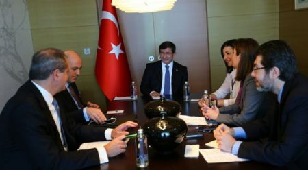 Νταβούτογλου: «Ισα δικαιώματα για το αέριο στους Τουρκοκύπριους εδώ και τώρα»