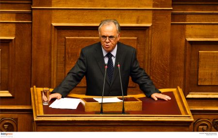 Δραγασάκης: Ο Στουρνάρας μεροληπτεί υπέρ της κυβέρνησης