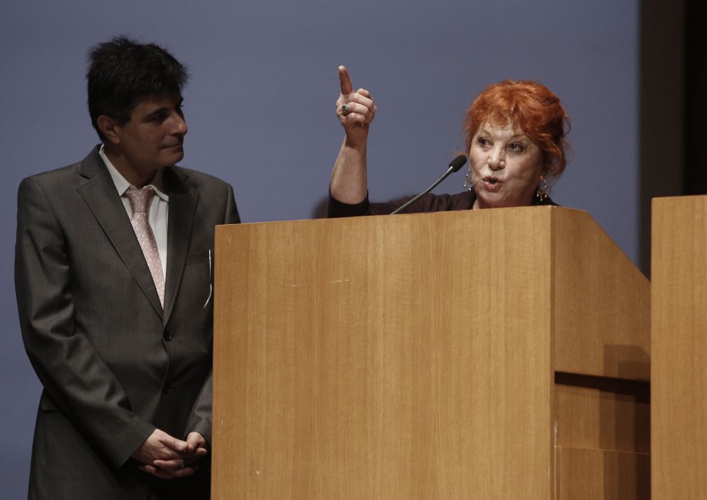 12 ερωτήσεις στη Χρυσούλα Διαβάτη