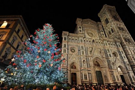 Πόρτα από το Δήμο Φλωρεντίας «έφαγε» η McDonald’s