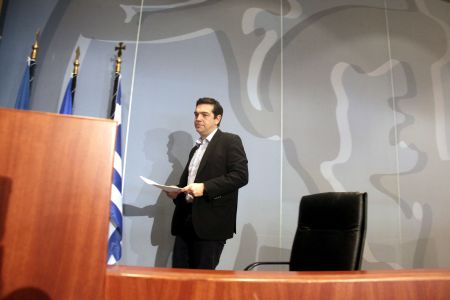 Δριμύτατη επίθεση στον Σαμαρά εξαπέλυσε ο Τσίπρας από τη Λάρισα