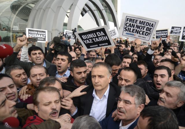 Τουρκία: «Επιχείρηση-σκούπα» σε ΜΜΕ που συνδέονται με τον Γκιουλέν