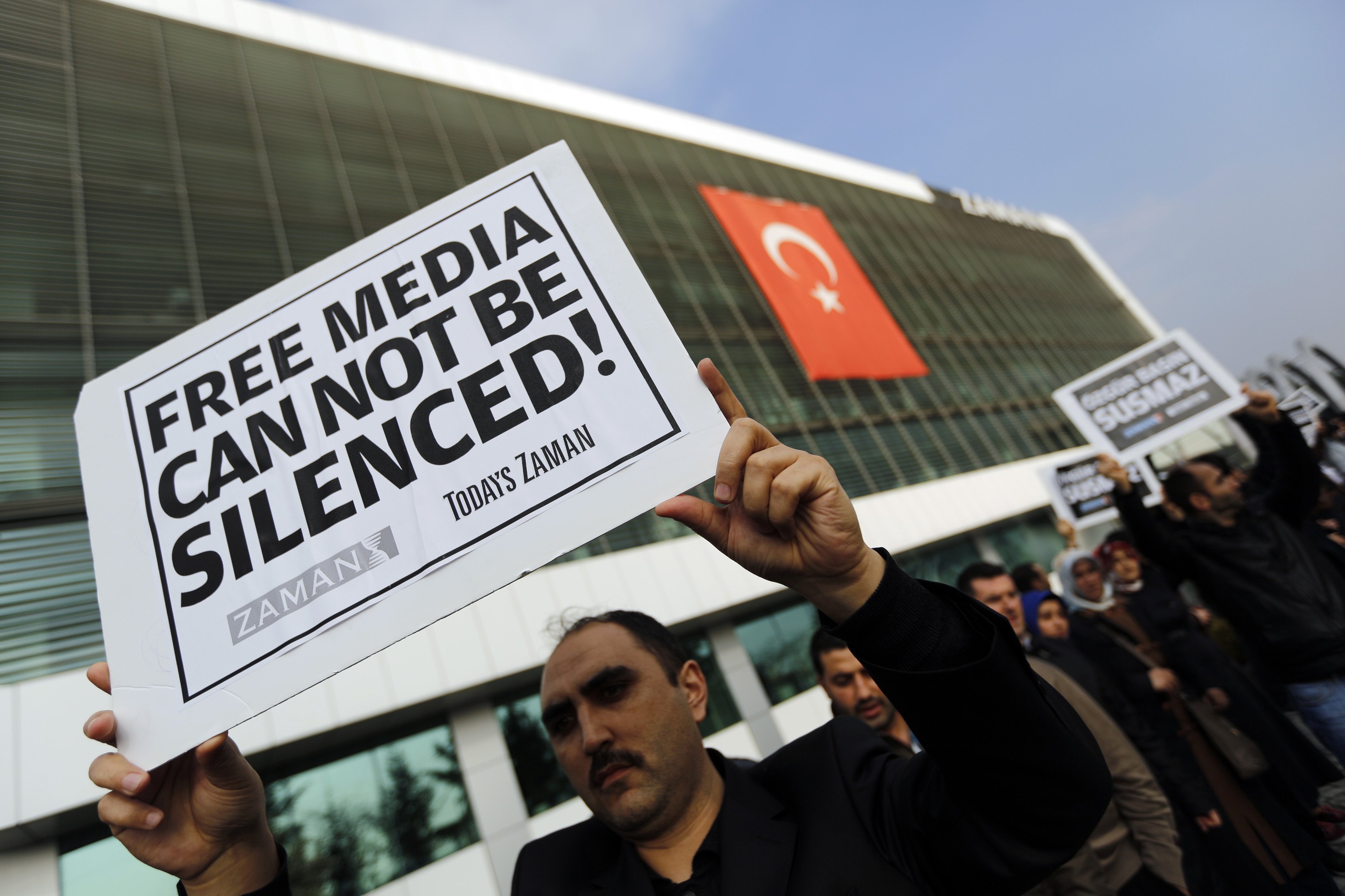 Στο Ευρωκοινοβούλιο η καταστολή των ΜΜΕ στην Τουρκία