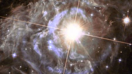 Τα λαμπερά «στολίδια» του ουρανού