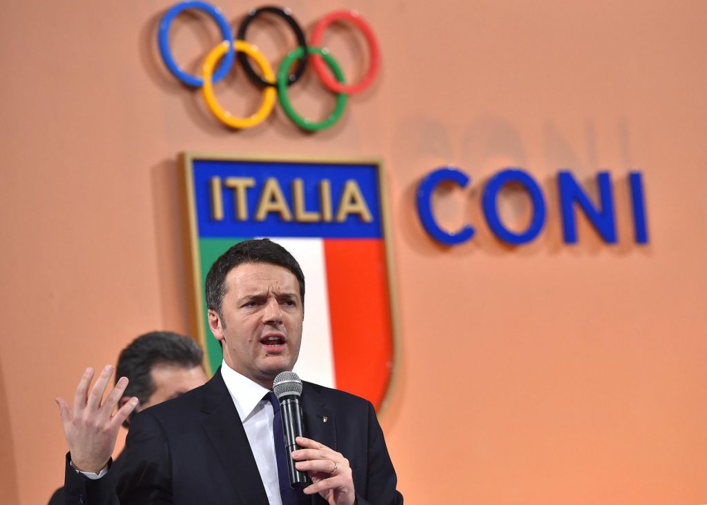 Ρέντσι: Να εξαιρεθούν οι επενδύσεις από το σύμφωνο σταθερότητας