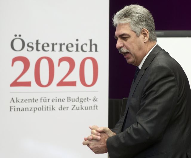 «Να μην προκαλεί η ΕΕ τους Ελληνες», λέει ο αυστριακός υπουργός Οικονομικών