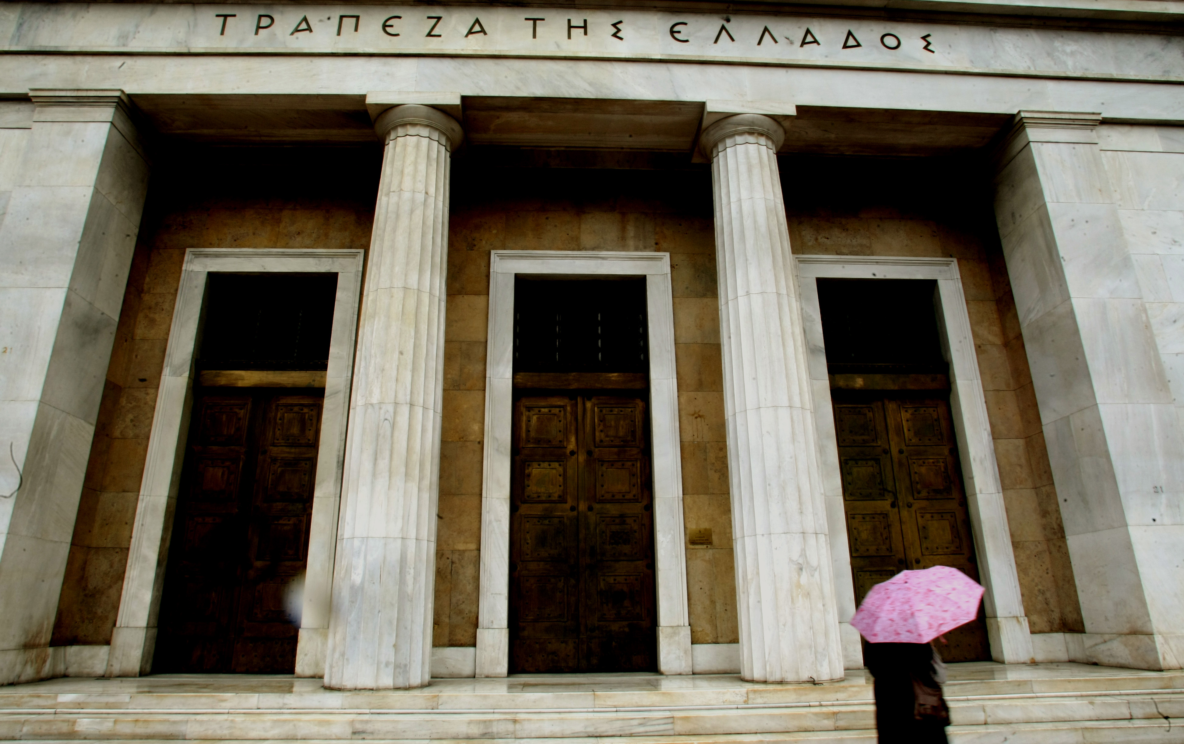 Σφίγγει η μέγγενη της Ευρωτράπεζας για την Αθήνα