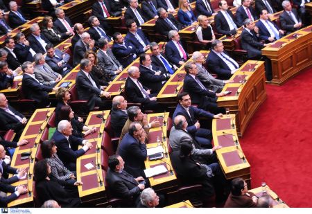 «Ναι» επί της αρχής στο νομοσχέδιο για τις ρυμοτομικές απαλλοτριώσεις