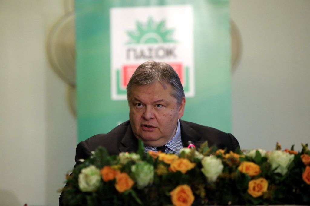 ΠαΣοΚ: «Ο Σαμαράς επανέρχεται στην οδό της συναίνεσης»