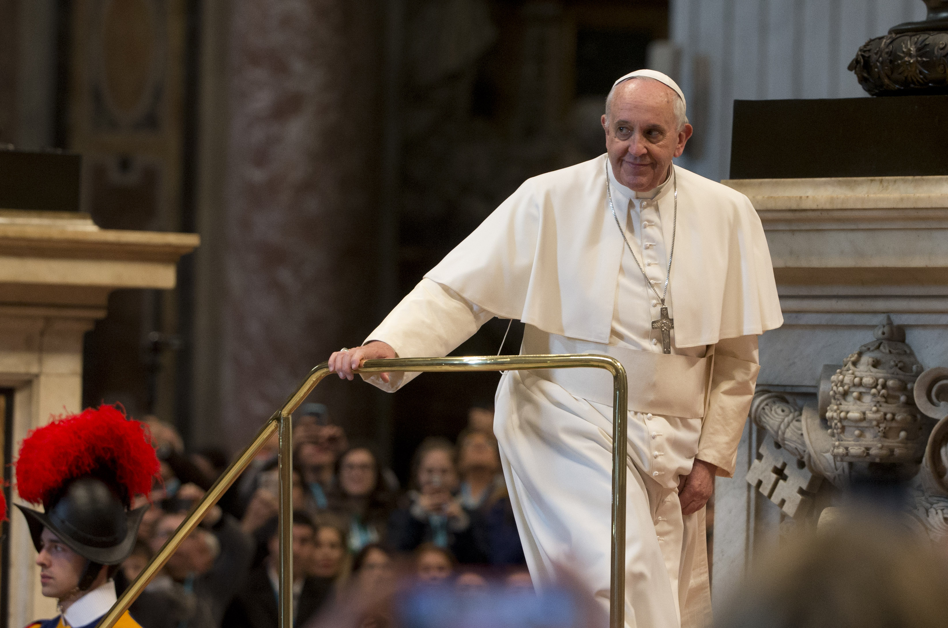 Υπονοούμενα Πάπα περί αποχώρησης από την Αγία Εδρα