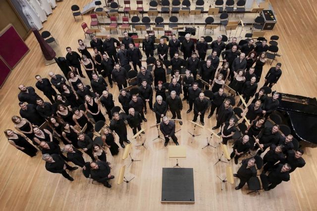 «Και του χρόνου να ‘μαστε… gala!»