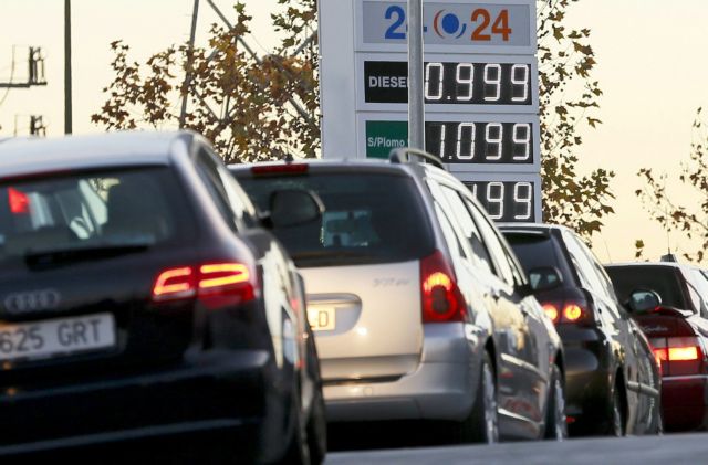 Φθηνό πετρέλαιο έως το καλοκαίρι προβλέπουν οι ειδικοί