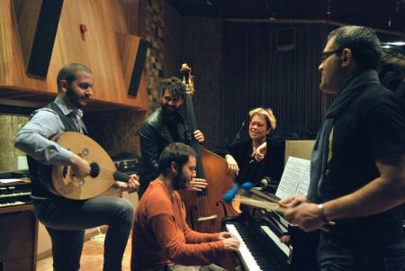 Γαλάνη: Δεν είμαστε μόνο τράπεζες – Οι Ελληνες είμαστε άνθρωποι