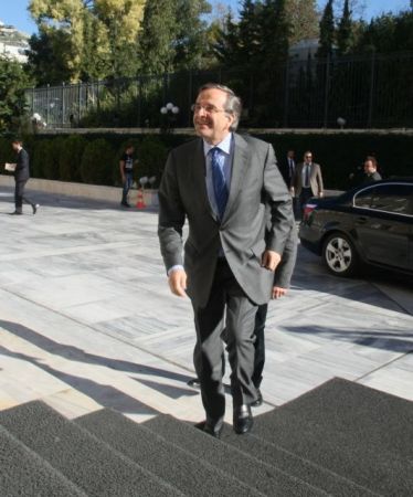 Δώδεκα ερωτηματικά για Πρόεδρο ή εκλογές