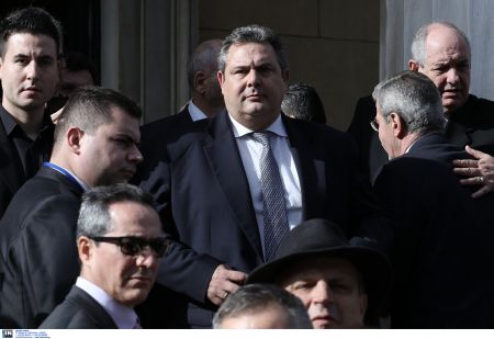 Π. Καμμένος: Στο χρονοντούλαπο της ιστορίας ο Σαμαράς