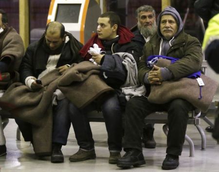 Norman Atlantic: Δεν έγινε η πτήση για τους διασωθέντες λόγω καιρού