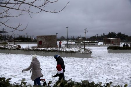 Χριστούγεννα με καλό καιρό σε όλη τη χώρα