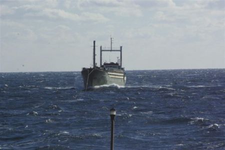 Η Λιβύη καταγγέλλει ότι ιταλικά πλοία εισήλθαν στα χωρικά της ύδατα