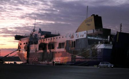 Πιθανόν από Δευτέρα οι έρευνες στο εσωτερικό του «Norman Atlantic»