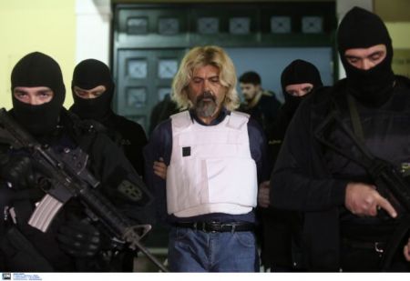 Police arrest two suspected Xiros accomplices in Kalamata