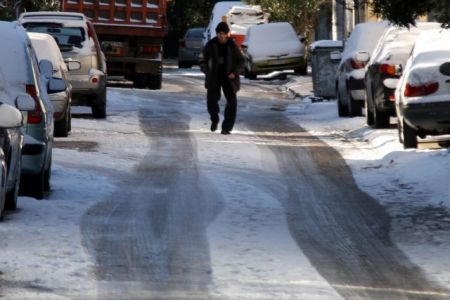 Παραμένει ο παγετός, πού χρειάζονται αλυσίδες