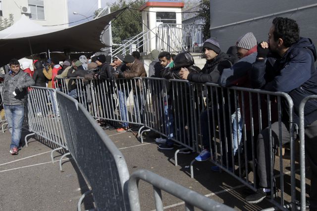 Times: «Η Ελλάδα στέλνει Σύρους μετανάστες στη Γερμανία»