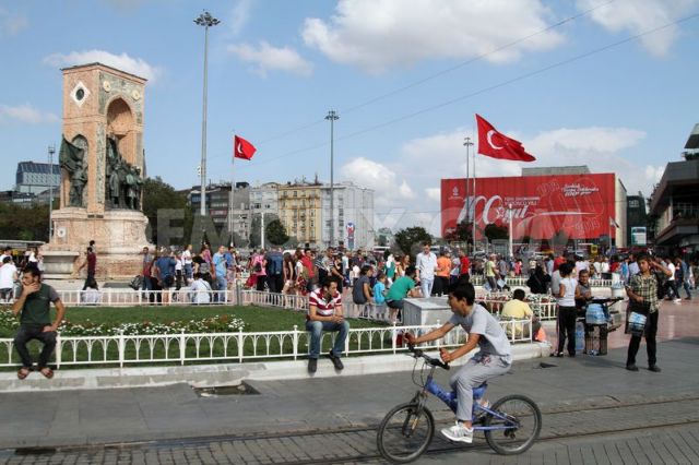 Δημοσκόπηση Ipsos: το προφίλ των σύγχρονων Τούρκων