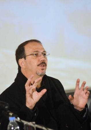 Αλεχάντρο Κάστρο Εστίν: «Η βία γεννά τρομοκρατία και η τρομοκρατία βία»