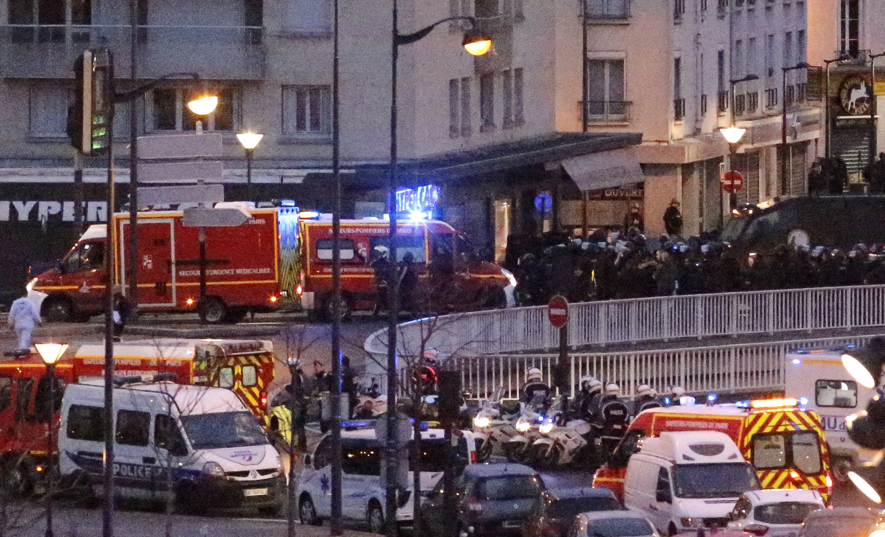 Παρίσι: Νεκροί οι δολοφόνοι του Charlie Hebdo και ο δράστης της ομηρίας στο εβραϊκό σούπερ-μάρκετ  (συνεχής ενημέρωση)