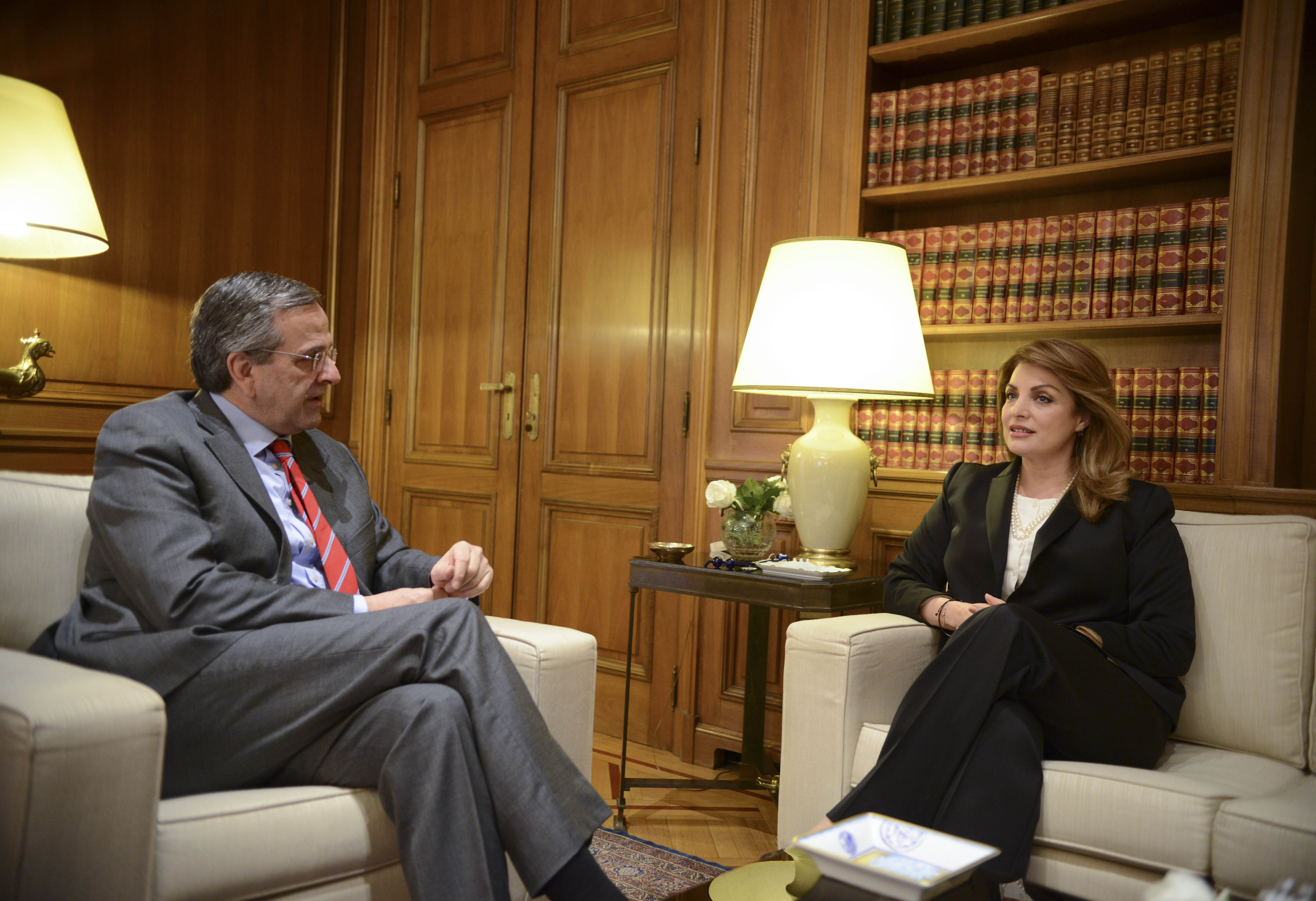 ΝΔ: Γκρίνιες για το άνοιγμα σε άλλους χώρους