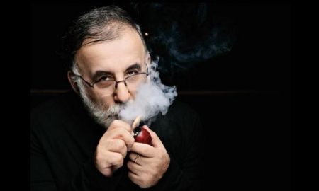 Ο Θάνος Μικρούτσικος «Αυτοπροσώπως» στον Νίκο Θρασυβούλου