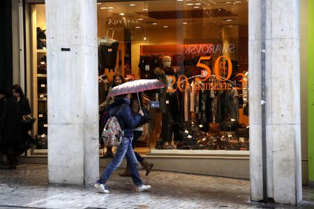 Εμπορικός Σύλλογος Αθηνών: «Δεν πήγαν καλά οι εκπτώσεις»