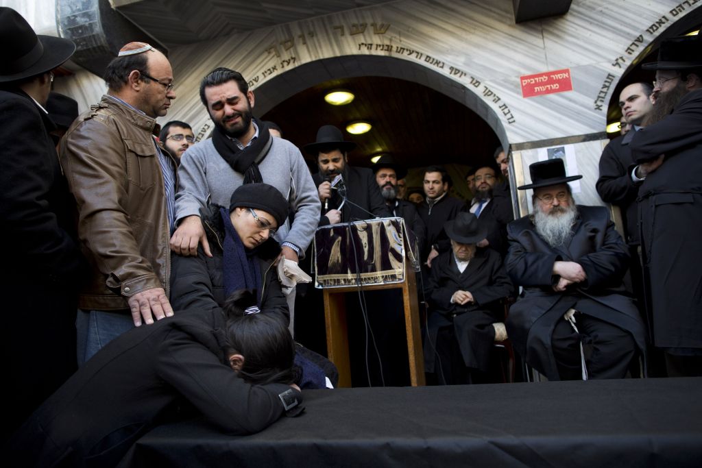 Παρίσι και Ιερουσαλήμ απέτισαν φόρο τιμής στα θύματα των επιθέσεων