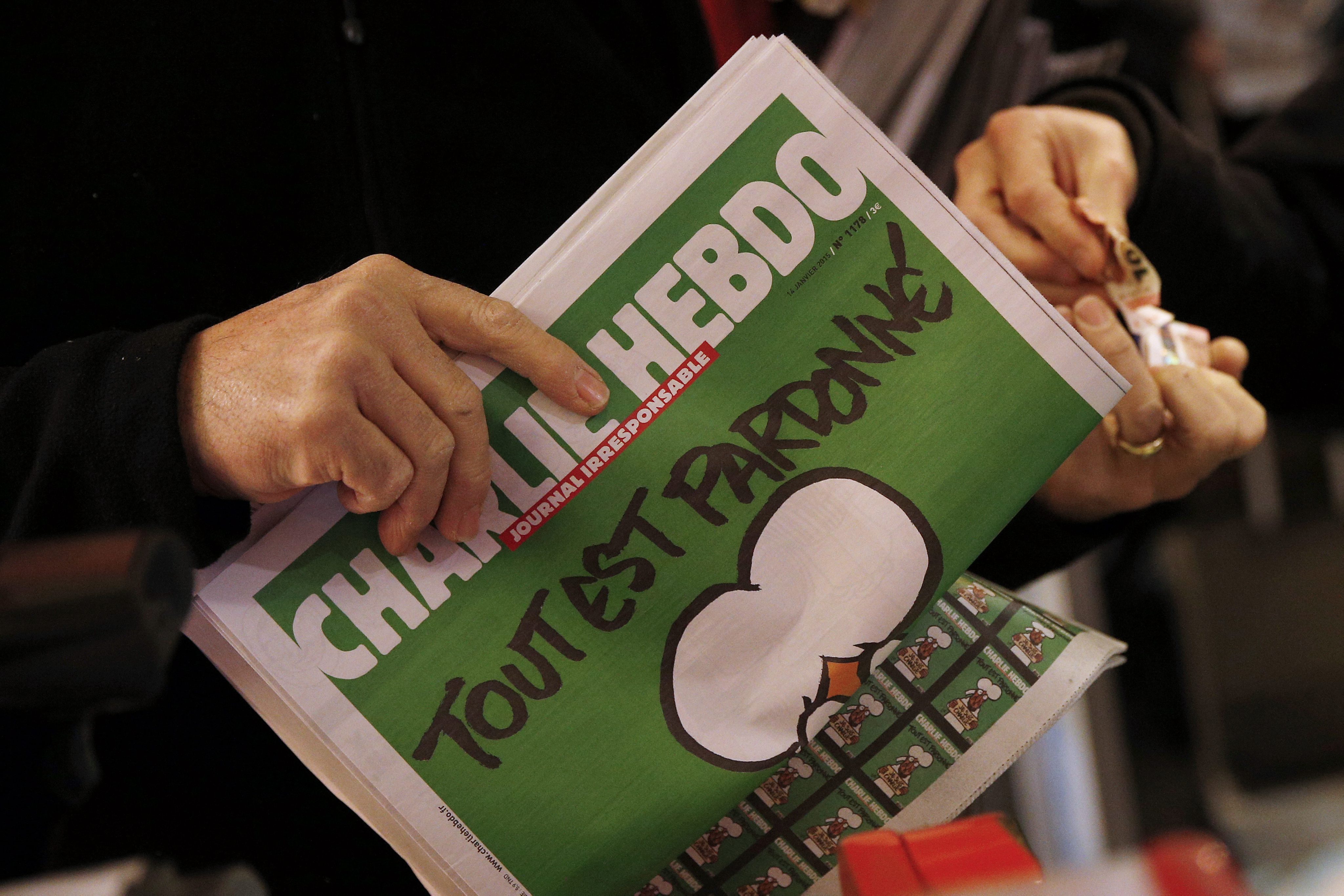 Εξαντλήθηκε και επανατυπώθηκε το τεύχος των επιζώντων του Charlie Hebdo