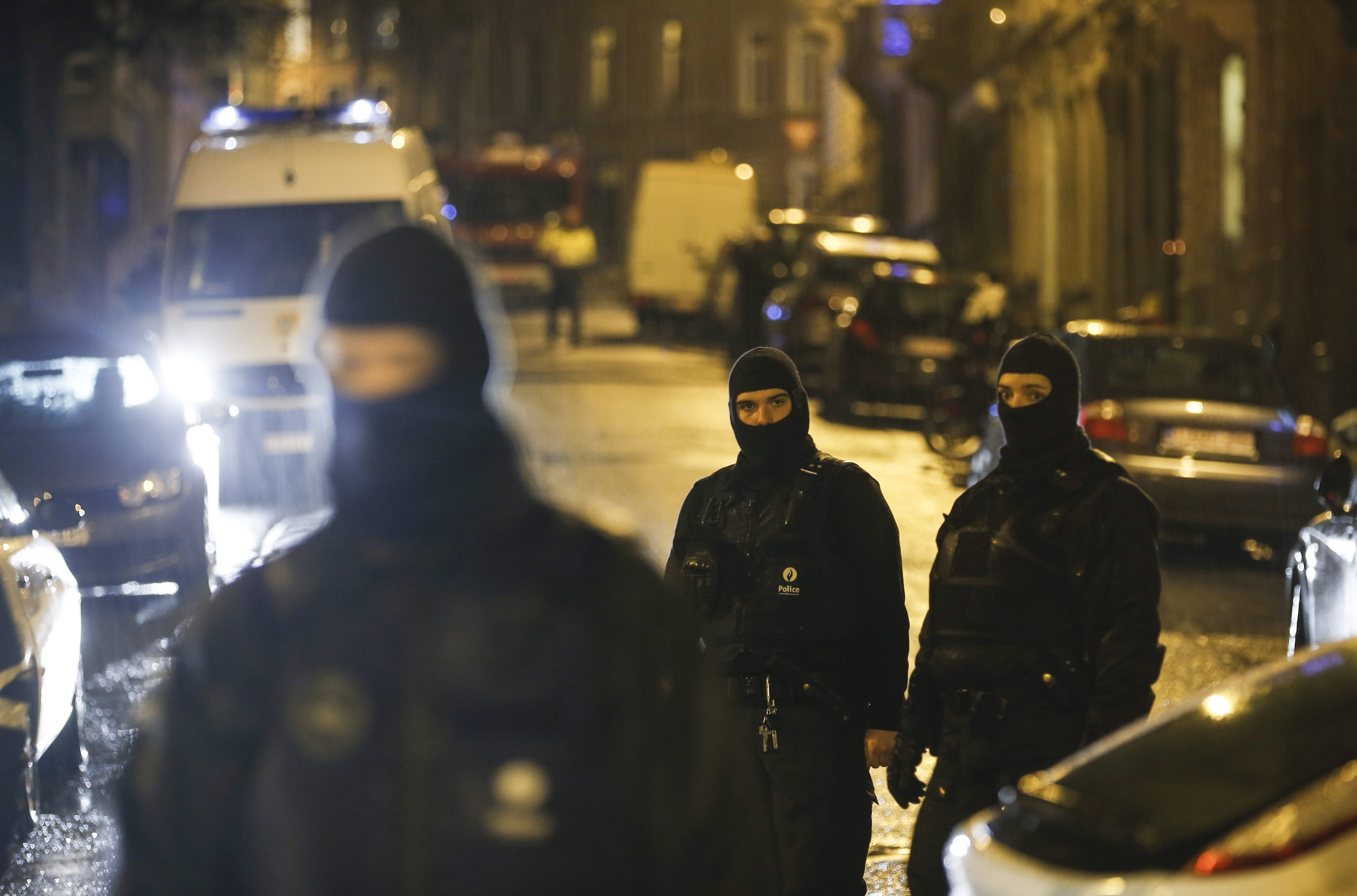 Βέλγιο: Τρεις νεκροί τρομοκράτες σε επιχείρηση της αστυνομίας (video)