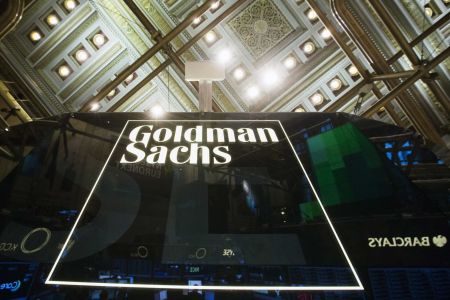 Σούμαχερ-Goldman Sachs: Ισως πρέπει να γίνει διαγραφή ελληνικού χρέους