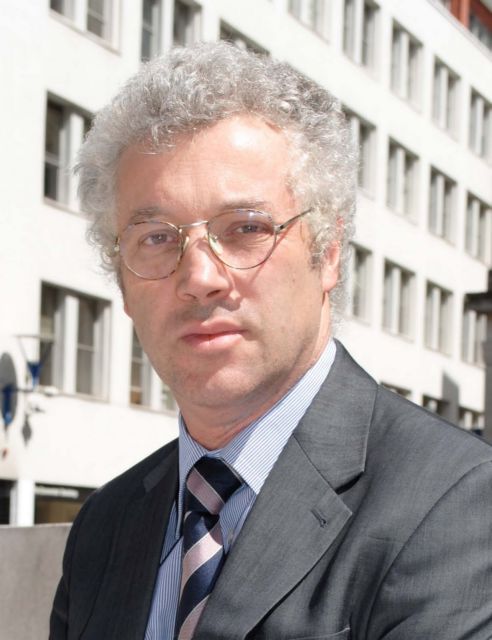 Αλμπερτ Ριτσλ: «Πολιτική λύση για τις οφειλές της Γερμανίας»