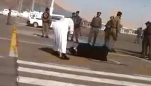 Σαουδική Αραβία: Δημόσιος αποκεφαλισμός γυναίκας από τις αρχές