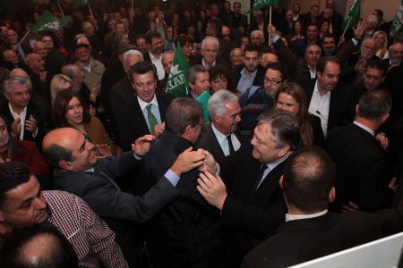 Βενιζέλος: Παραδίδουμε ακέραιη τη χώρα στις 25 Ιανουαρίου