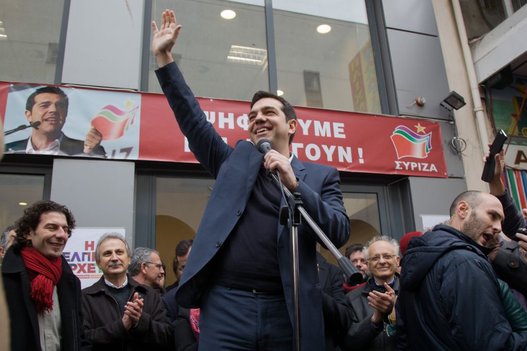 Handelsblat:«Tρόμος για το ευρώ – Ο Τσίπρας παίζει με τη φωτιά»