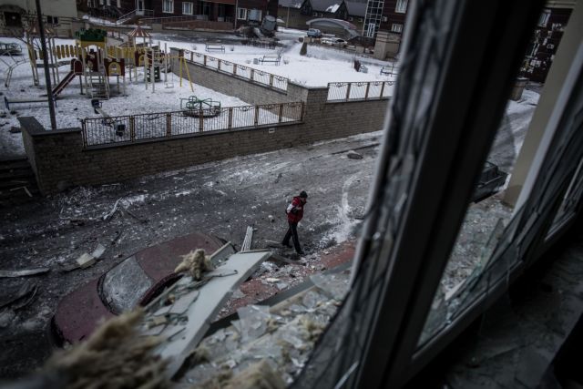 Ουκρανία: 3 νεκροί και 66 τραυματίες μετά από νέες μάχες στο Ντονέτσκ